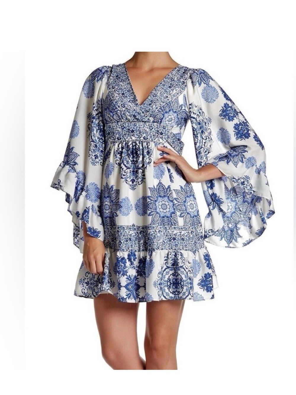 Betsey Johnson White and Blue Floral Empire-Waist Midi Dress